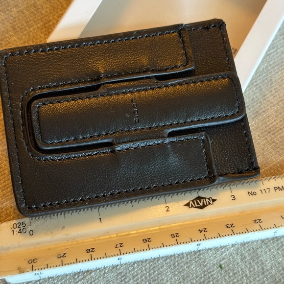 Lot of 5 LODIS adhesive tech card case holders cell phone RFID leather NEW - Picture 9 of 11